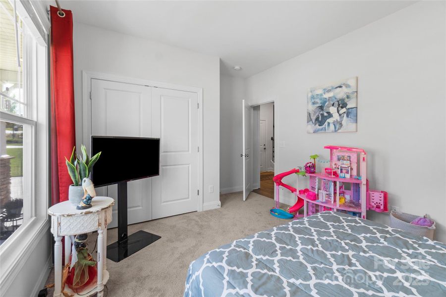 Image 32 of a home in .