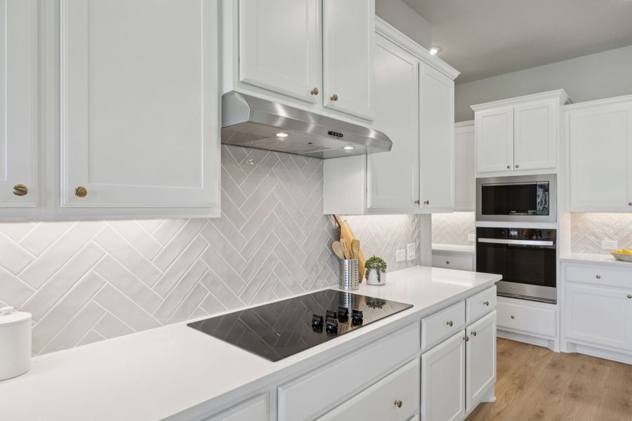 Representative furnished interior of a home built from the Belmont by Centre Living Homes in Lakeway Estates, Waxahachie (Image 21).