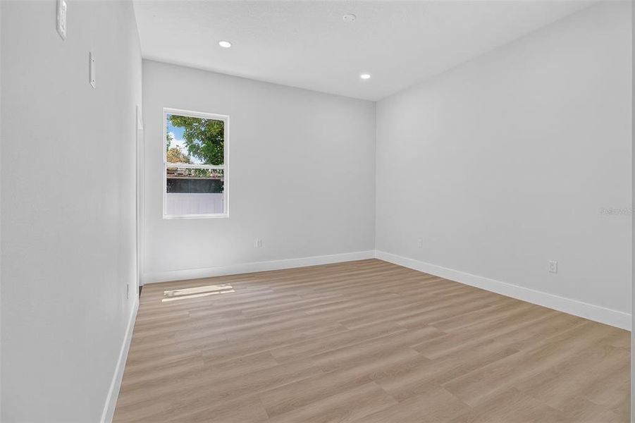 Spacious, unfurnished interior of a new home in , Pinellas Park (Image 42).