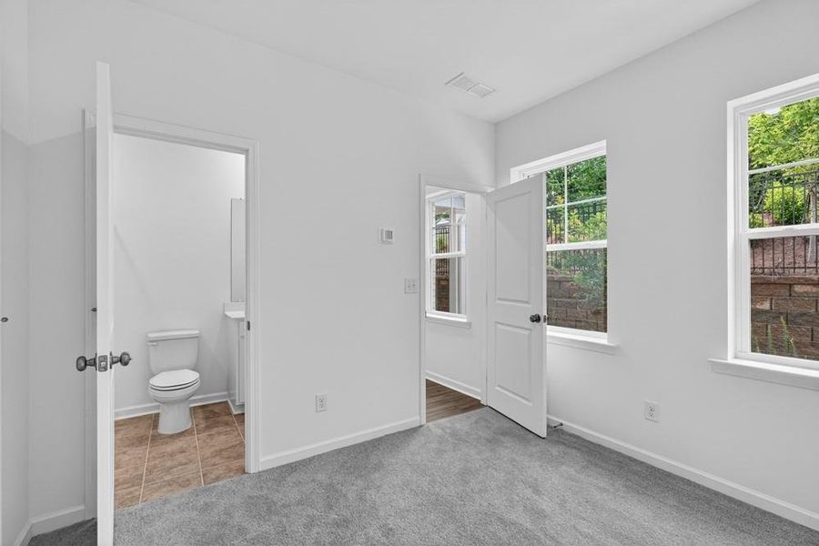 Spacious, unfurnished interior of a new home in Chandler Run, Tucker (Image 18).