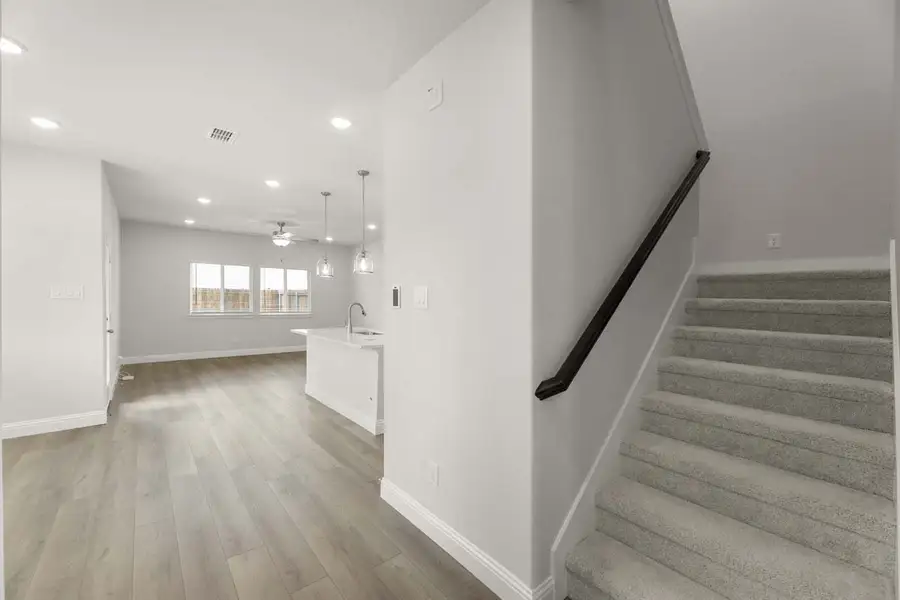 Spacious, unfurnished interior of a new home in Elevon, Lavon (Image 21).