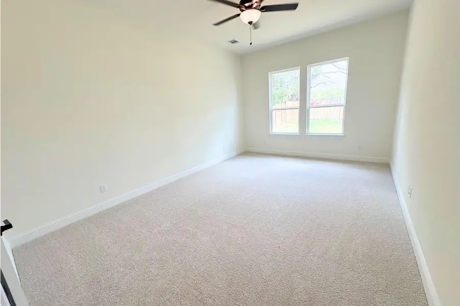 Spacious, unfurnished interior of a new home in Highland Village, Georgetown (Image 11). Spacious, unfurnished interior of a new home in Highland Village, Georgetown (Image 11).