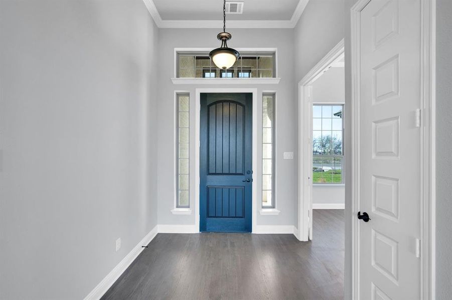 Spacious, unfurnished interior of a new home in , Waxahachie (Image 18).