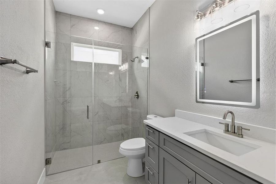 Furnished interior view inside a new home in , Port Charlotte (Image 49).