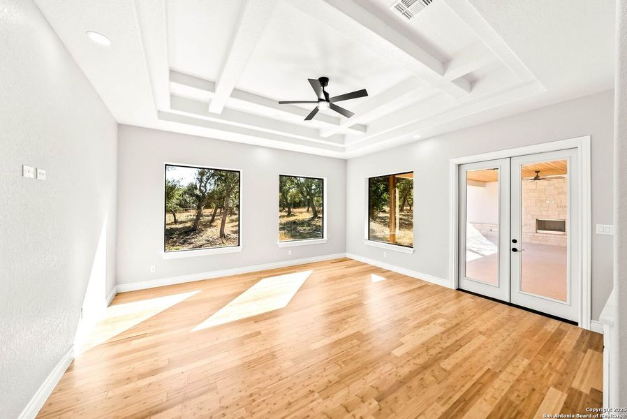 Spacious, unfurnished interior of a new home in , New Braunfels (Image 40).