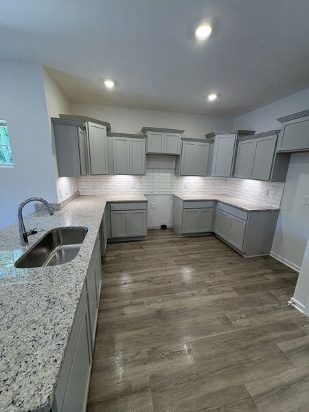 ALL KITCHEN APPLIANCES WILL BE INSTALLED