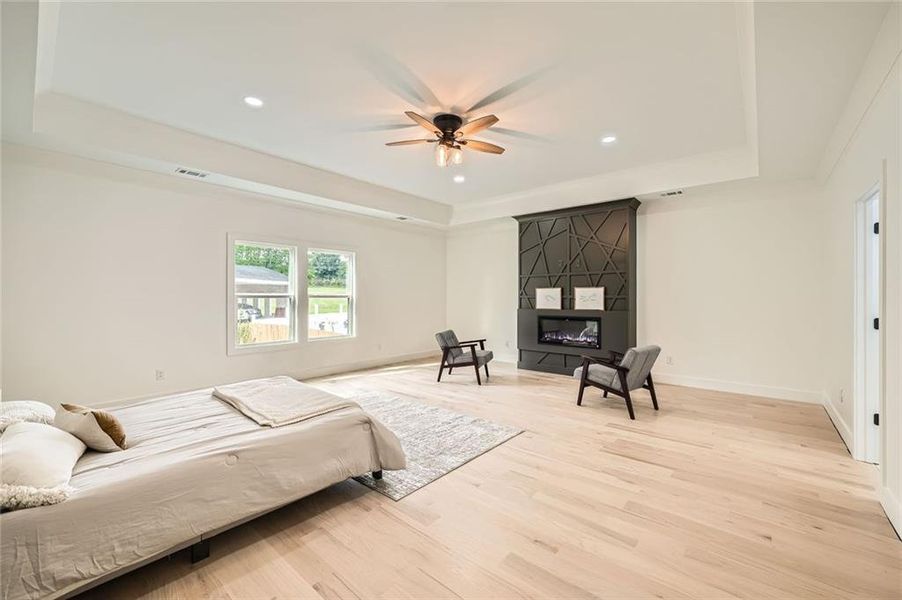 Furnished interior view inside a new home in , Grayson (Image 6).