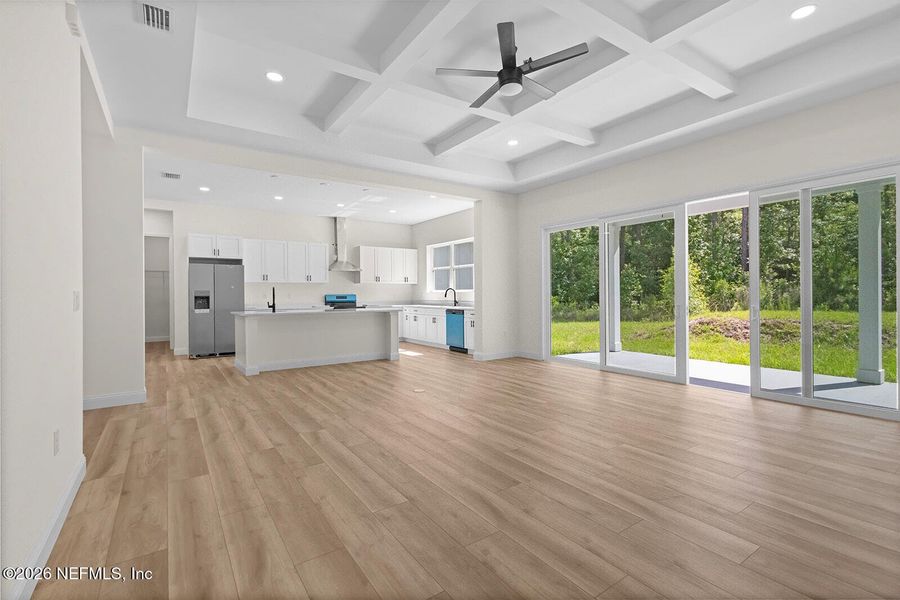 Spacious, unfurnished interior of a new home in , Yulee (Image 24).