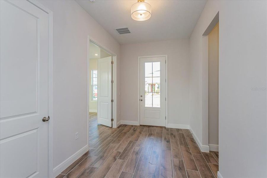 Spacious, unfurnished interior of a new home in Laureate Park at Lake Nona, Orlando (Image 12).