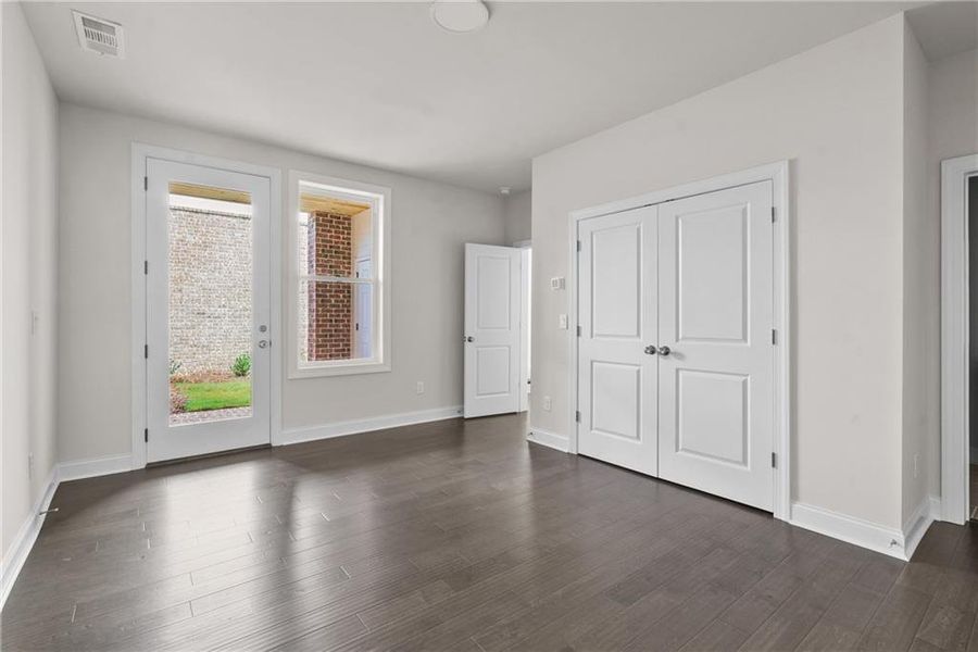 Image 51 of a home in Palisades Single Family.