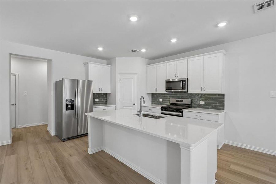 Furnished interior view inside a new home in Oak Ridge Park, Corinth (Image 11).