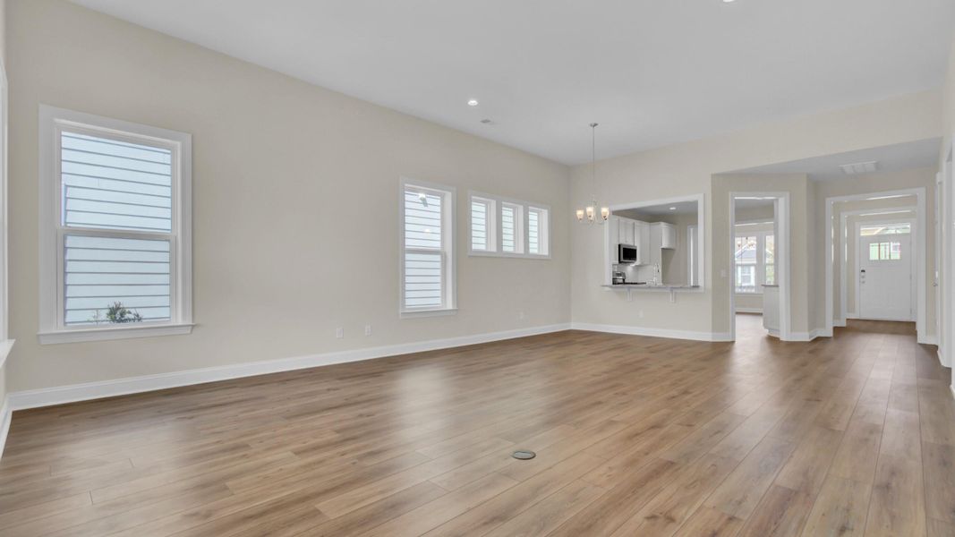 Spacious, unfurnished interior of a new home in Cresswind Charleston, Summerville (Image 14).