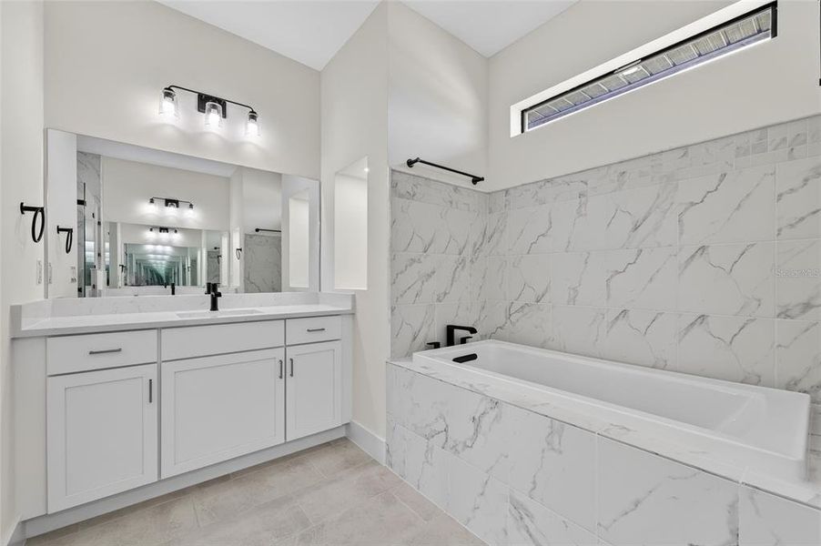 Furnished interior view inside a new home in , Cape Coral (Image 7).