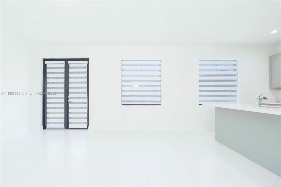 Image 18 of a home in .