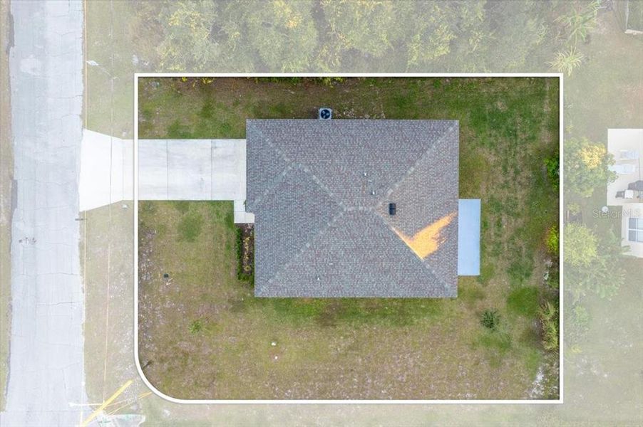 Image 34 of a home in Poinciana. Image 34 of a home in Poinciana.