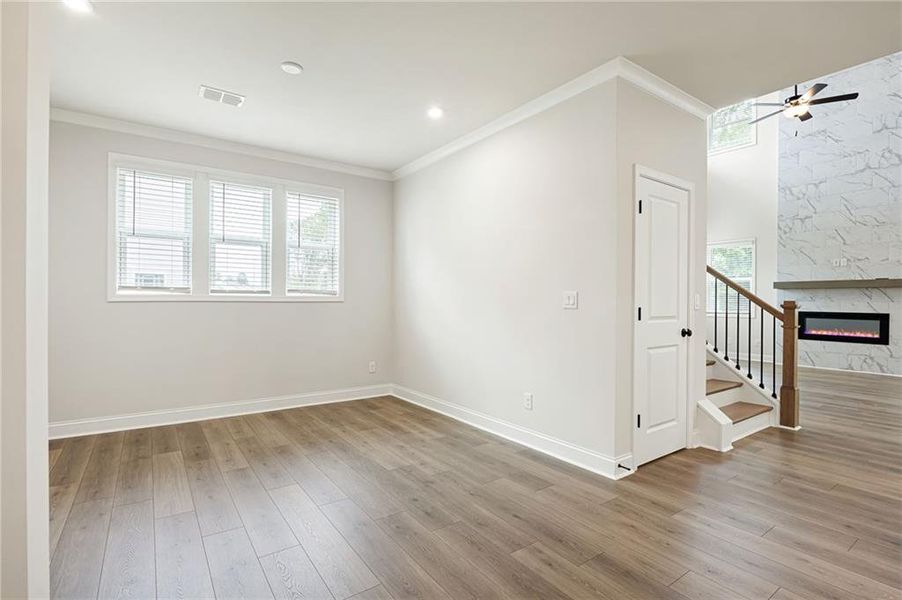 Spacious, unfurnished interior of a new home in Hillside Manor, Powder Springs (Image 23). Spacious, unfurnished interior of a new home in Hillside Manor, Powder Springs (Image 23).