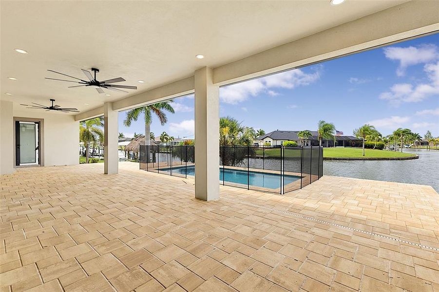 Exterior details and patio area of a home in , Port Charlotte (Image 39).