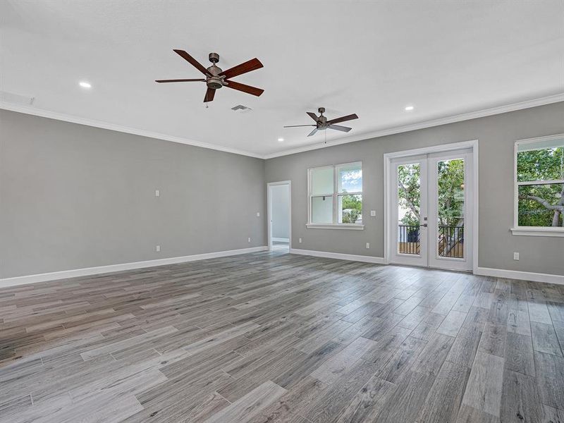 Spacious, unfurnished interior of a new home in , Safety Harbor (Image 33).
