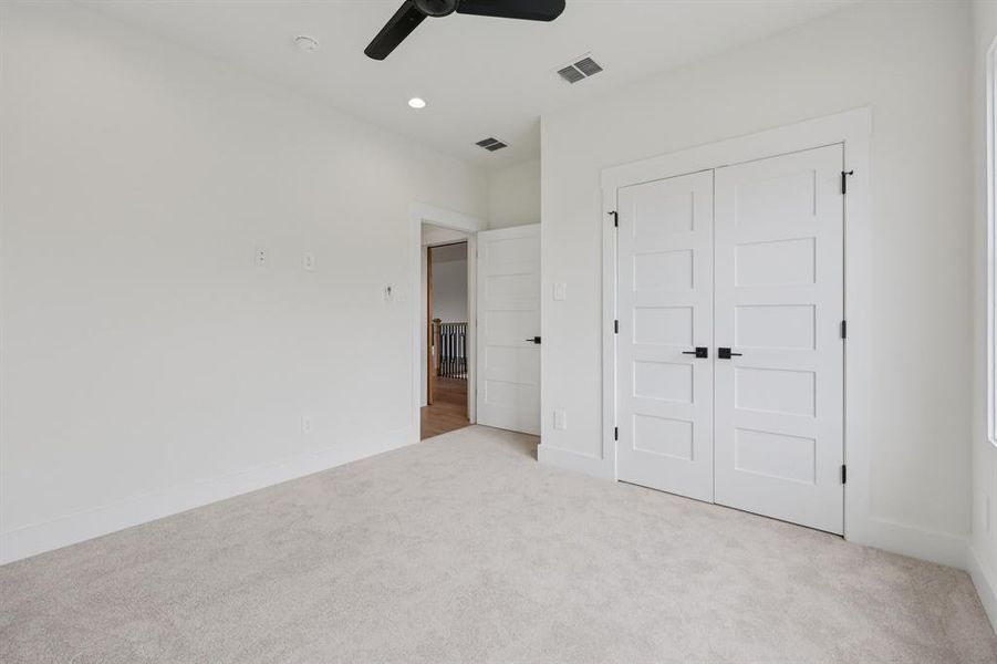 Spacious, unfurnished interior of a new home in , Dallas (Image 22).