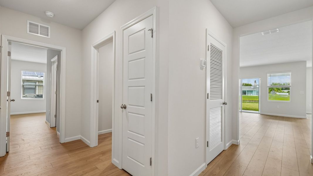 Spacious, unfurnished interior of a new home in Port St. Lucie Spot Lots, Port St. Lucie (Image 13).