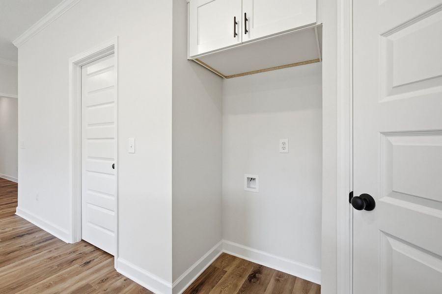 Spacious, unfurnished interior of a new home in McCarthy Estates, Defuniak Springs (Image 28). Spacious, unfurnished interior of a new home in McCarthy Estates, Defuniak Springs (Image 28).
