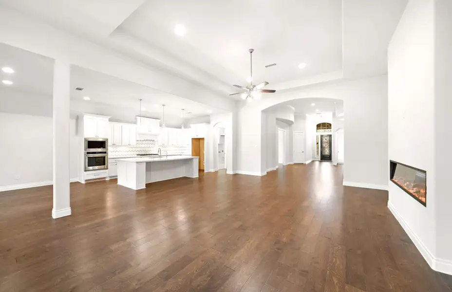 Representative unfurnished interior of a home built from the 3068 by Ravenna Homes in The Woodlands Hills 65′, Willis (Image 34).