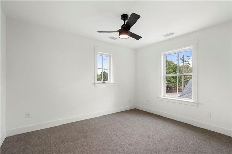 Spacious, unfurnished interior of a new home in , Atlanta (Image 22).