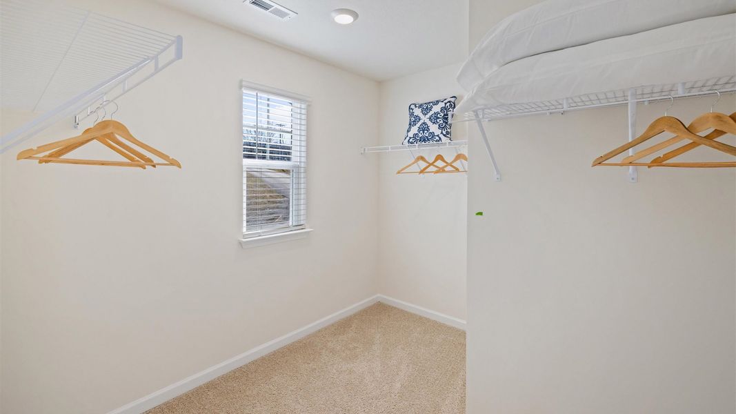 Spacious, unfurnished interior of a new home in Keebler Meadows, Johnson City (Image 19).