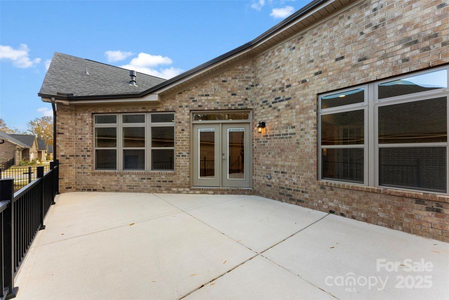 Exterior details and patio area of a home in The Courtyards on New Hope, Gastonia (Image 3).