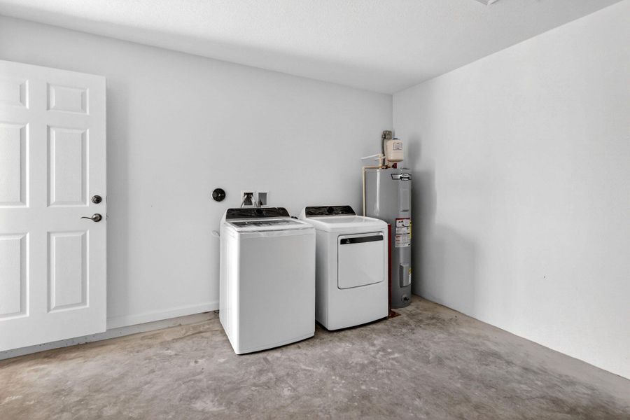 138 SEMINOLE LAUNDRY