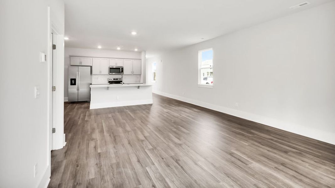 Spacious, unfurnished interior of a new home in The Pines at Blake Farm, Wilmington (Image 21).