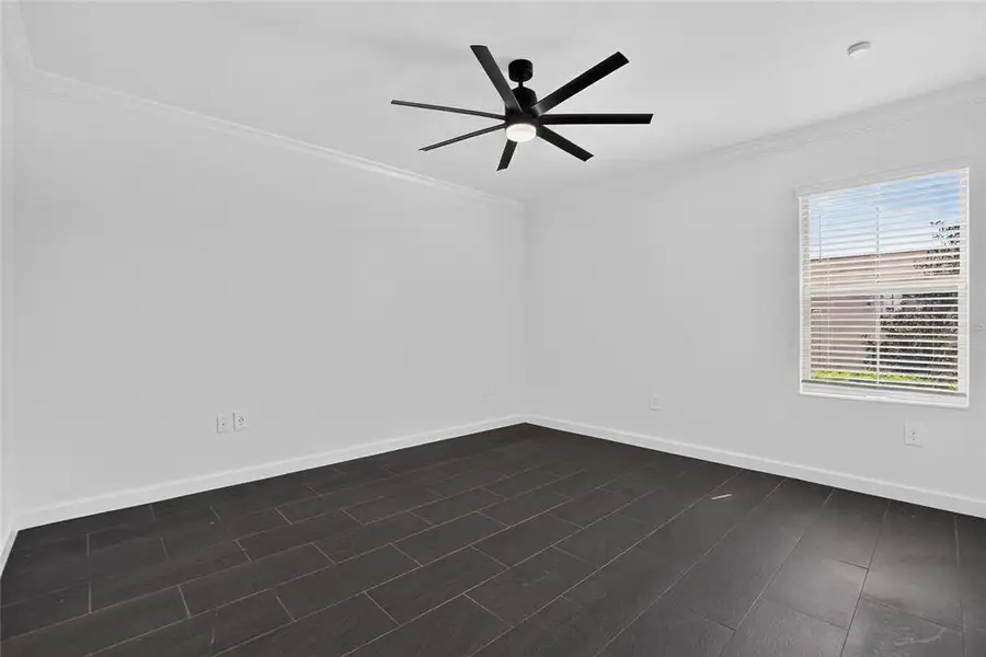 Spacious, unfurnished interior of a new home in Southshore Bay Active Adult, Wimauma (Image 25).