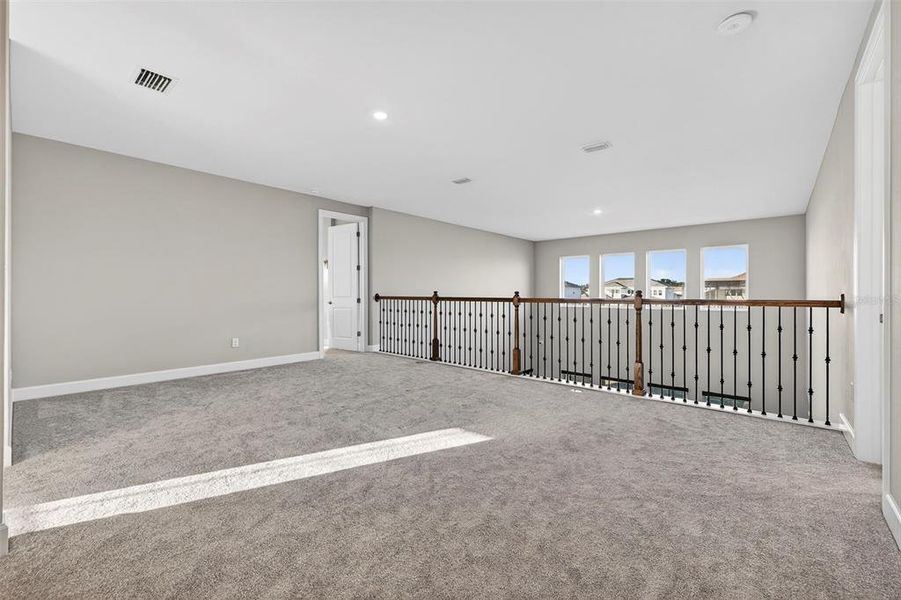 Spacious, unfurnished interior of a new home in , Wesley Chapel (Image 25).