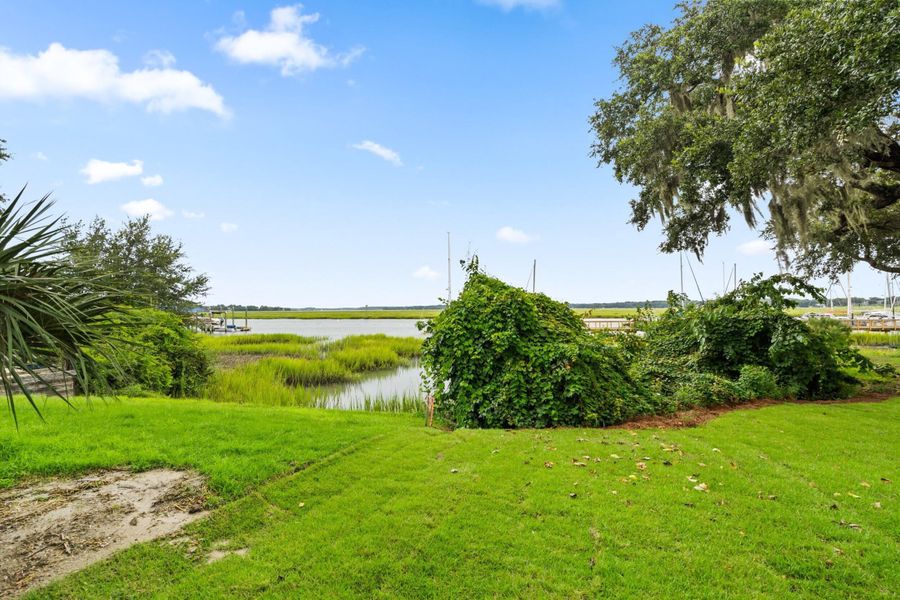 Natural landscape and outdoor views near in Beaufort (Image 56). Natural landscape and outdoor views near in Beaufort (Image 56).