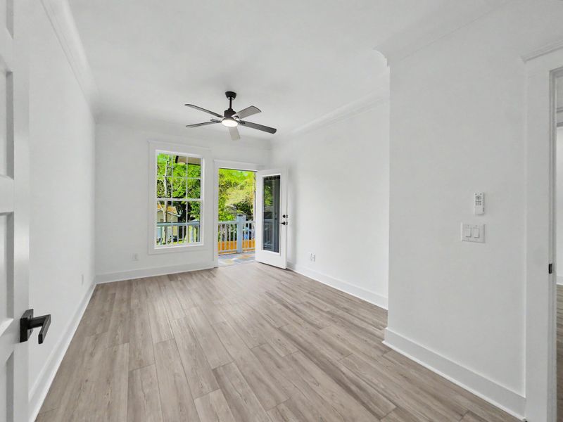 Spacious, unfurnished interior of a new home in , North Charleston (Image 22).