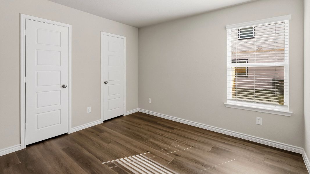 Secondary bedroom