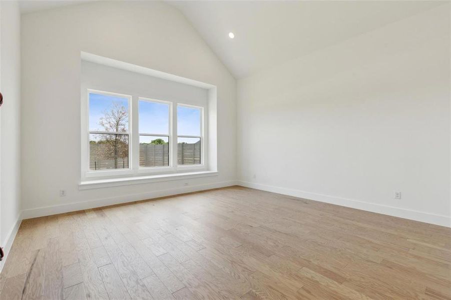 Spacious, unfurnished interior of a new home in Painted Tree 60' Series, McKinney (Image 18).