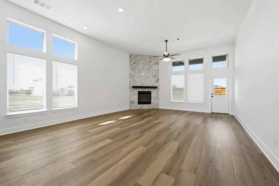 Spacious, unfurnished interior of a new home in Green Meadows, Celina (Image 53). Spacious, unfurnished interior of a new home in Green Meadows, Celina (Image 53).
