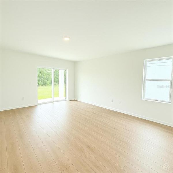 Spacious, unfurnished interior of a new home in , Parrish (Image 6).