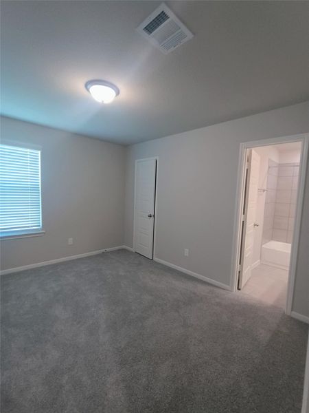 Spacious, unfurnished interior of a new home in Splendora Fields, Splendora (Image 21). Spacious, unfurnished interior of a new home in Splendora Fields, Splendora (Image 21).