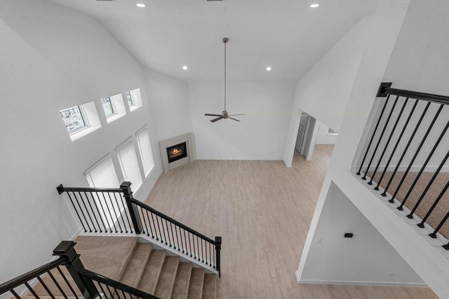 Spacious, unfurnished interior of a new home in Grand Mason Crossing, Katy (Image 16). Spacious, unfurnished interior of a new home in Grand Mason Crossing, Katy (Image 16).