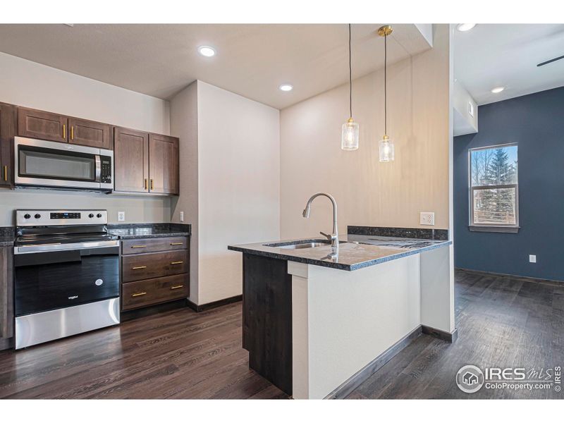 Open Floorplan lends to Entertaining, Family Gatherings so nobody is left out.