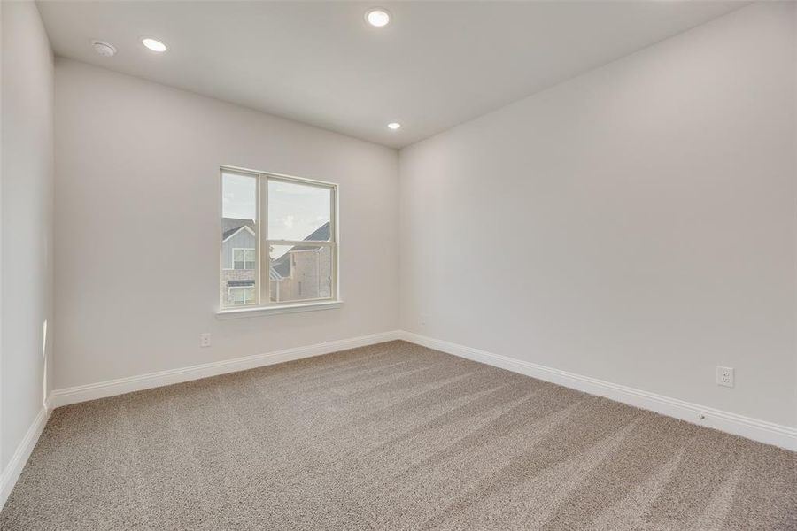 Spacious, unfurnished interior of a new home in Bayside, Rowlett (Image 17). Spacious, unfurnished interior of a new home in Bayside, Rowlett (Image 17).