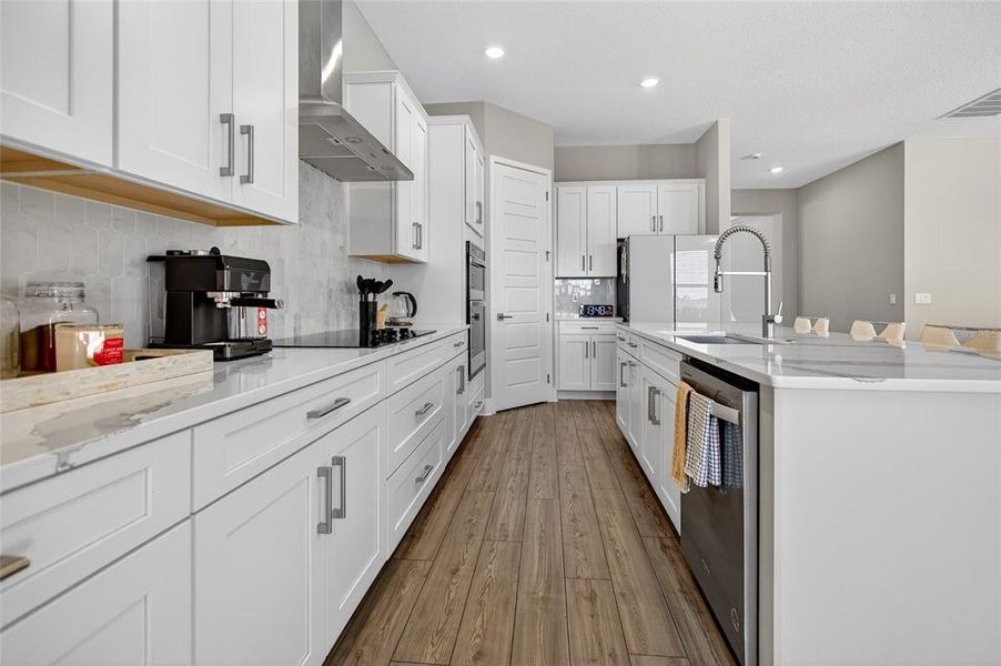Furnished interior view inside a new home in , Winter Garden (Image 9).