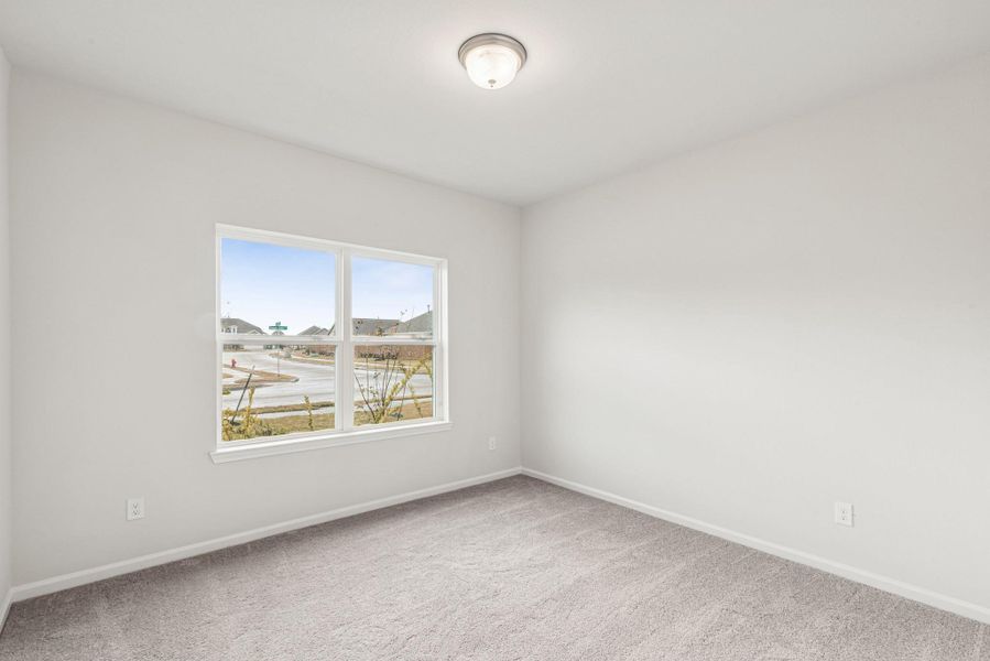 Spacious, unfurnished interior of a new home in Sierra Vista, Rosharon (Image 28).