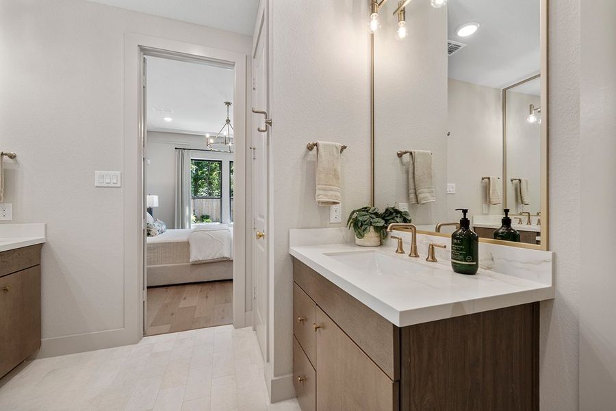 Furnished interior view inside a new home in The Highlands 50', Porter (Image 26).