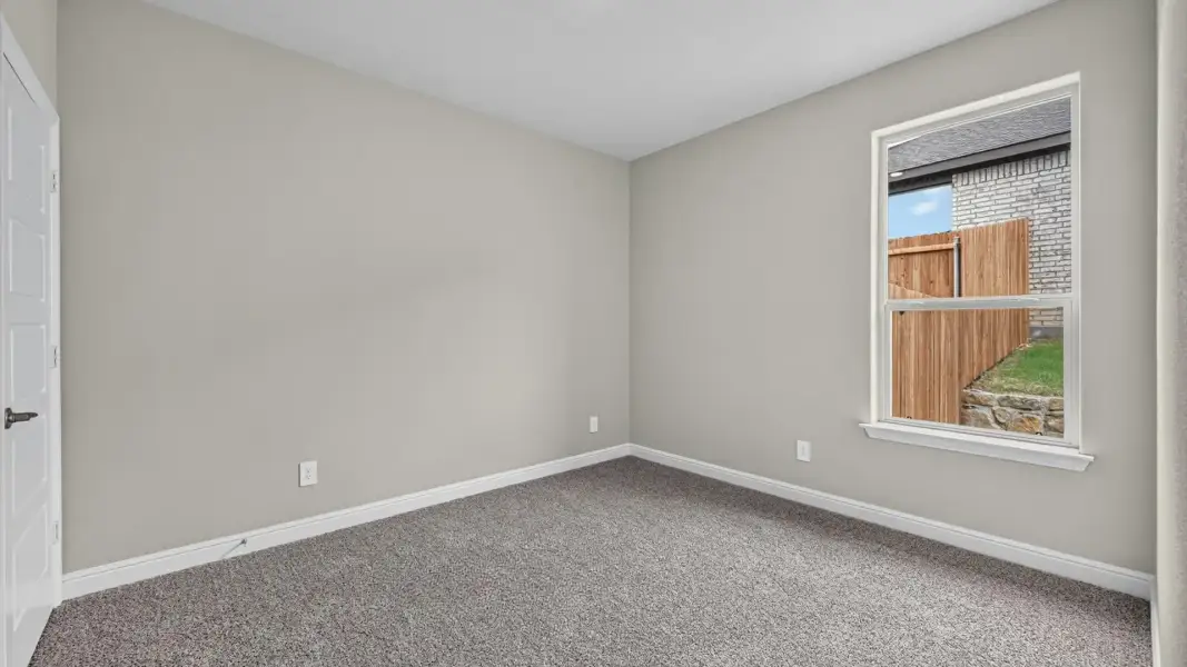 Spacious, unfurnished interior of a new home in Bluestem, Rhome (Image 17).