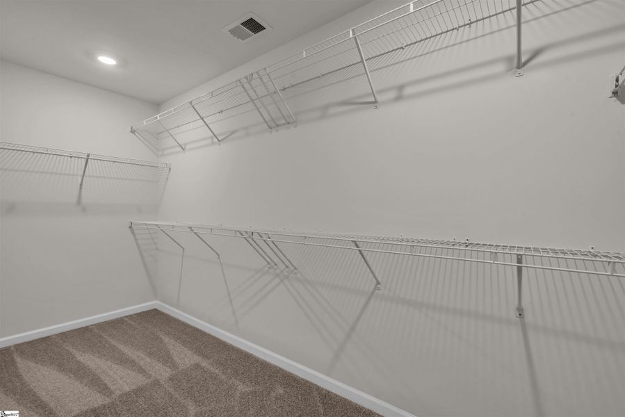 Spacious, unfurnished interior of a new home in Halton Oaks, Spartanburg (Image 23).