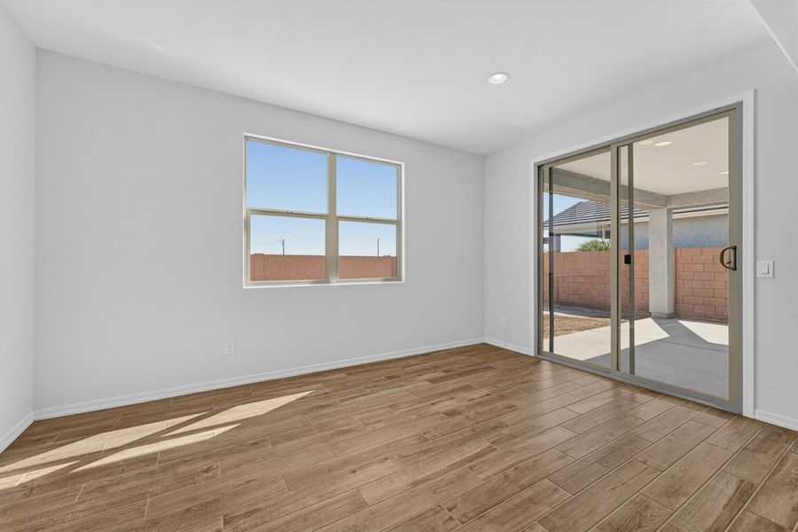 Spacious, unfurnished interior of a new home in Combs Ranch, San Tan Valley (Image 14).