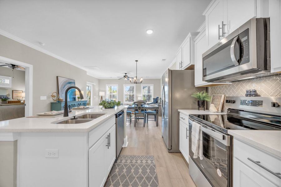 Representative furnished interior of a home built from the Glendale II by Great Southern Homes in White Oak Estates, Conway (Image 5).